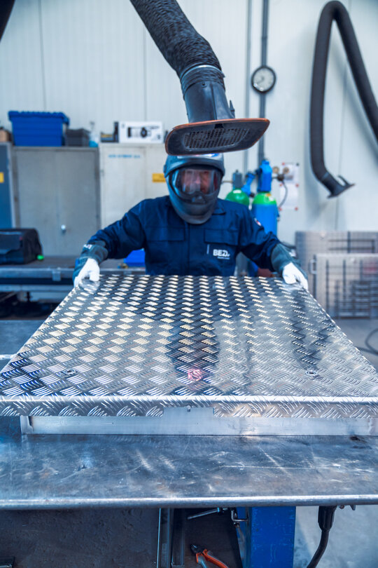 bezo bouwplaats aan het werk platen